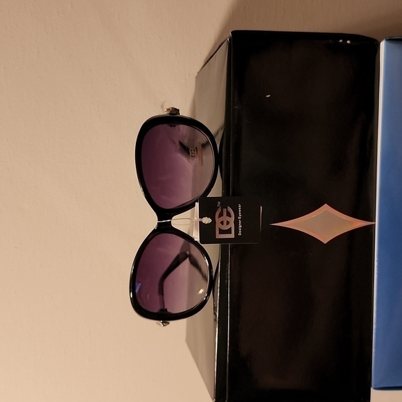 Designer eye glasses - Picture 1 of 11